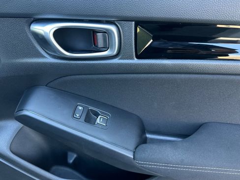 Certified 2024 Honda Civic EX image 18