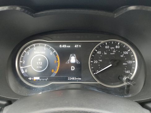 Used 2023 Nissan Versa SR w/ Trunk Package image 23