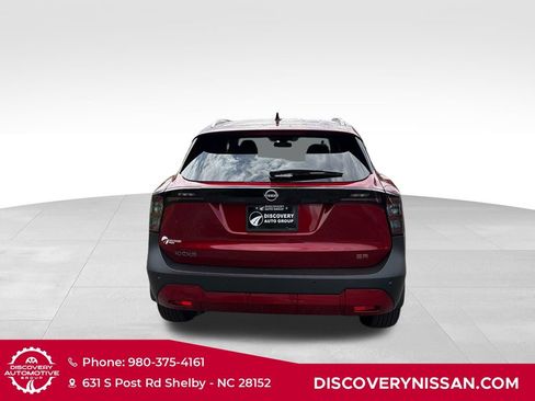 Certified 2026 Nissan Kicks SR FWD image 7