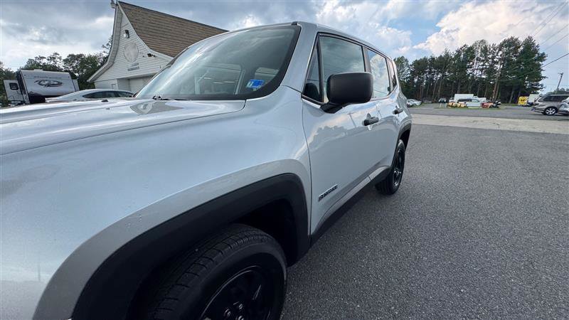Used 2021 Jeep Renegade Sport AWD/4WD image 14
