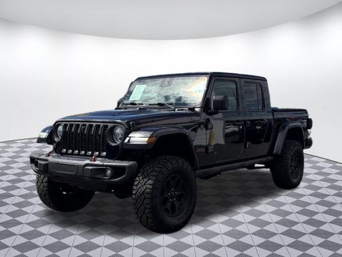 Used 2020 Jeep Gladiator Rubicon w/ Advanced Safety Group AWD/4WD image 3
