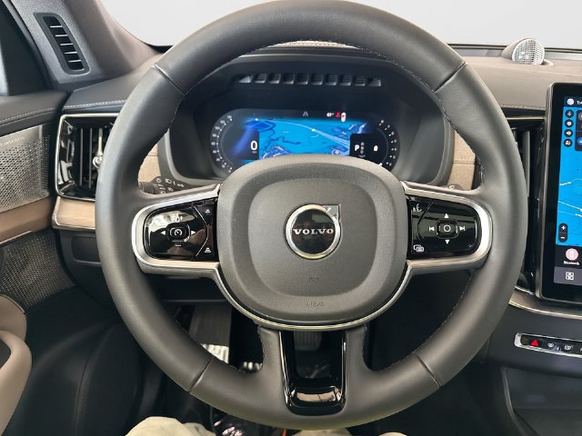 Certified 2025 Volvo XC90 B6 Ultra AWD/4WD image 15