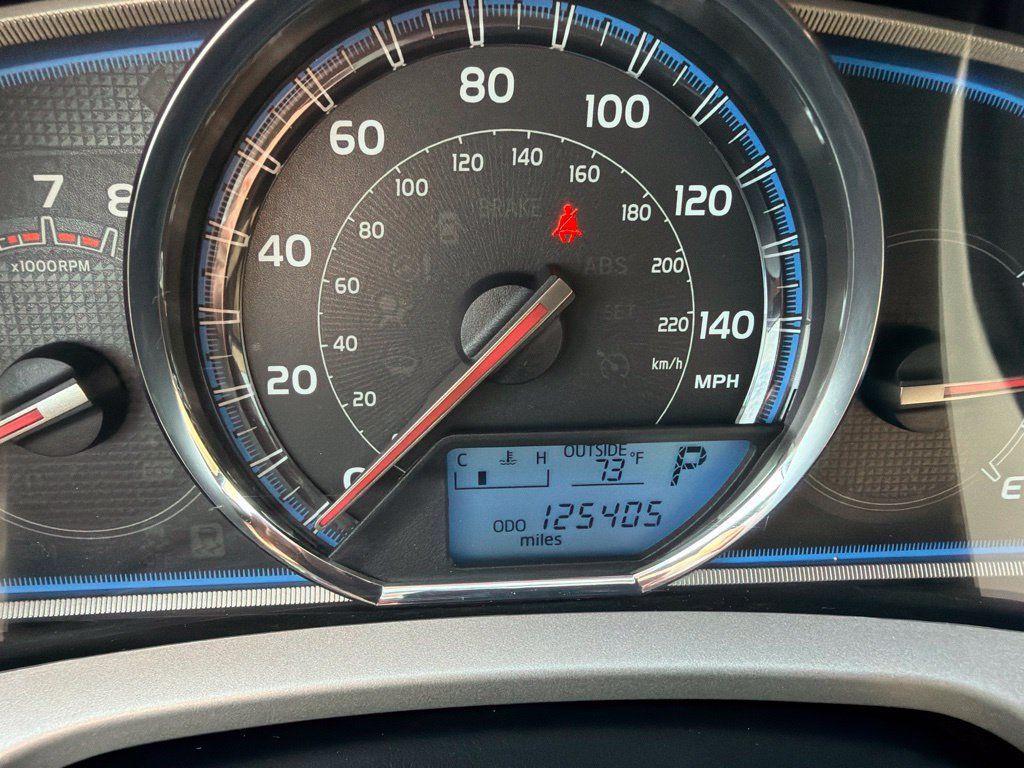 Used 2014 Toyota RAV4 Limited w/ Technology Package AWD/4WD image 34