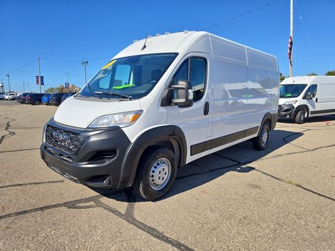 Used 2025 RAM ProMaster 2500 image 2