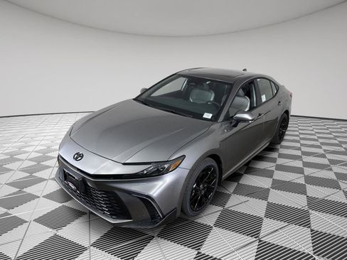 New 2026 Toyota Camry SE image 33