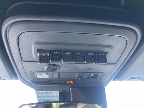 Used 2023 Ford Bronco 4-Door AWD/4WD image 33