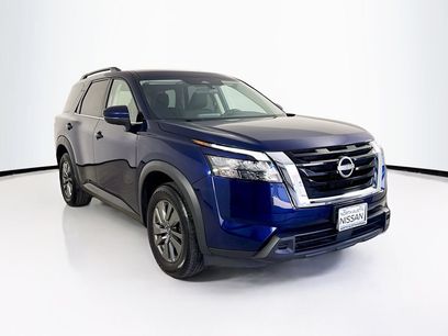 Used 2024 Nissan Pathfinder SV