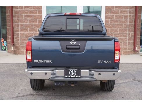 Used 2014 Nissan Frontier SV w/ SV Value Truck Package image 4