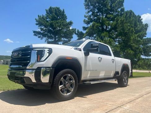 Used 2025 GMC Sierra 2500 SLT w/ SLT Convenience Package AWD/4WD image 11