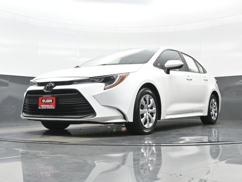 Used 2024 Toyota Corolla LE FWD image 26