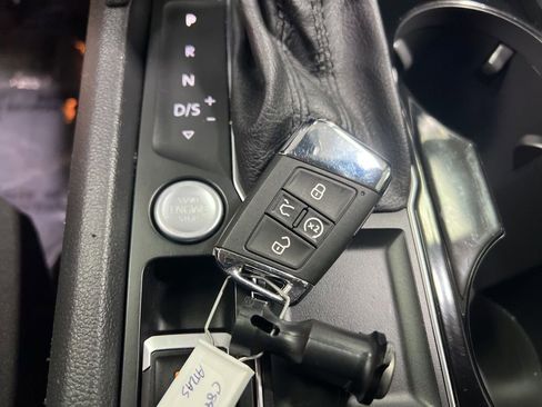 Used 2020 Volkswagen Atlas SEL FWD image 40
