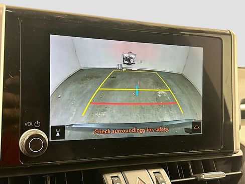 Used 2025 Toyota RAV4 XLE Premium FWD image 11
