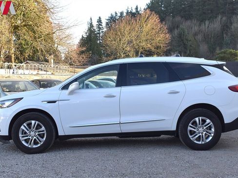 Used 2018 Buick Enclave Essence AWD/4WD image 9