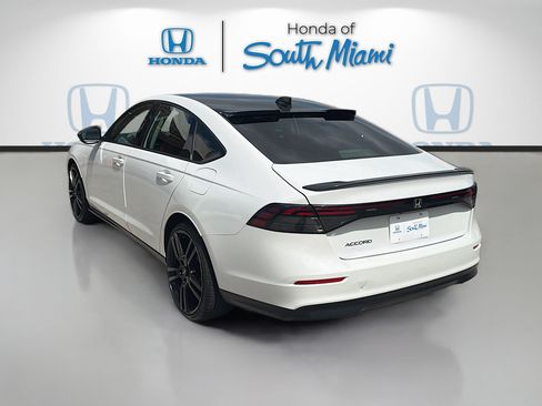 Certified 2023 Honda Accord EX image 5