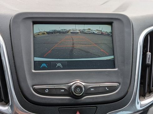 Used 2018 Chevrolet Equinox LS FWD image 24
