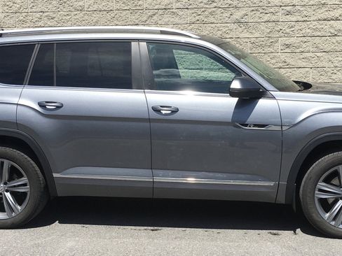 Used 2019 Volkswagen Atlas SEL R-Line AWD/4WD image 2