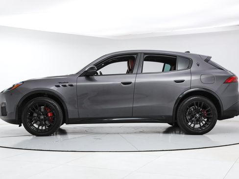 Certified 2025 Maserati Grecale Modena AWD/4WD image 2