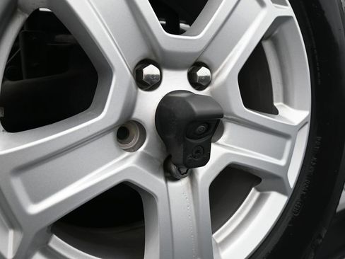 Used 2020 Jeep Wrangler Unlimited Sport S image 33