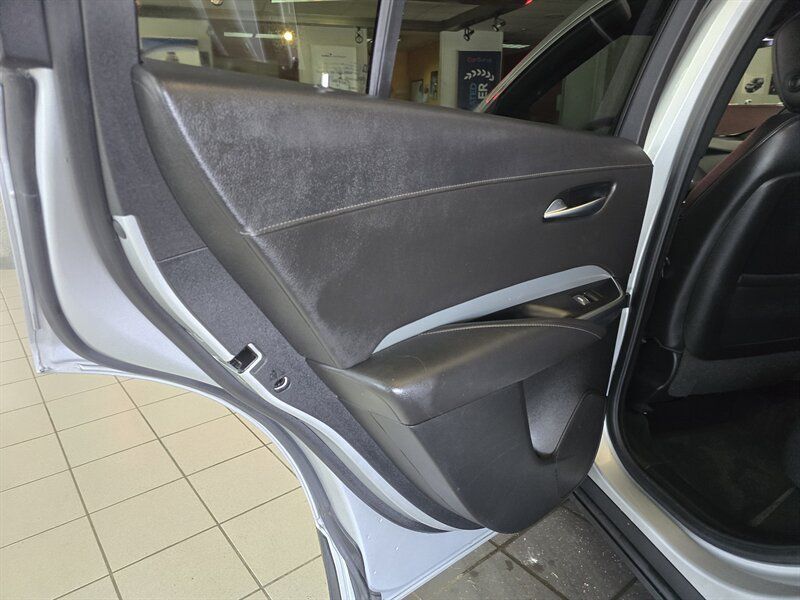Used 2020 Cadillac XT4 Premium Luxury FWD image 8