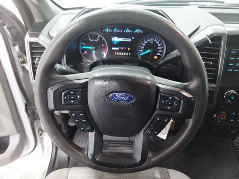 Used 2019 Ford F250 XLT w/ Camper Package AWD/4WD image 9
