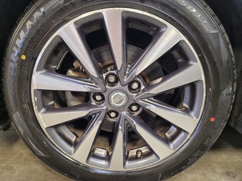 Used 2017 Nissan Altima 2.5 SV FWD image 31