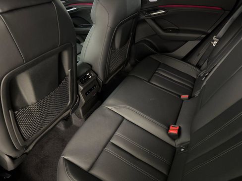 New 2025 Audi Q6 e-tron Premium Plus image 11