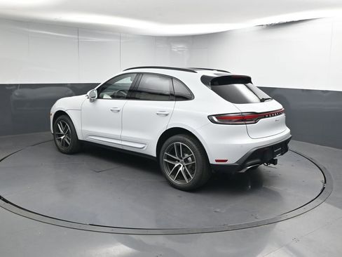 New 2026 Porsche Macan AWD/4WD image 3