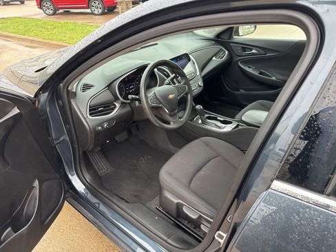 Used 2020 Chevrolet Malibu LS image 19