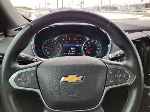 Used 2023 Chevrolet Traverse LT image 10