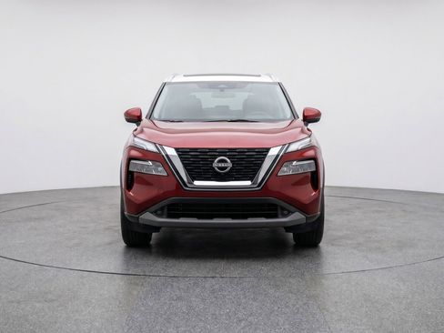 Used 2025 Nissan Rogue SV AWD/4WD image 2