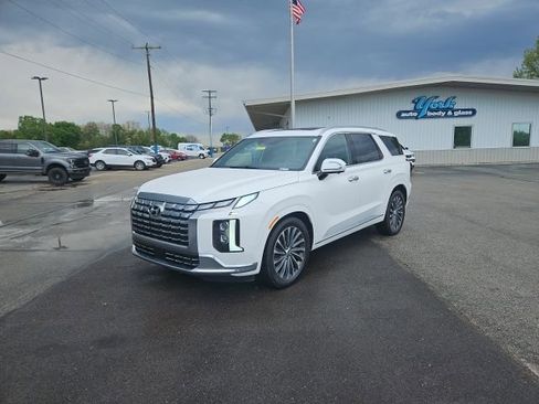 Used 2023 Hyundai Palisade Calligraphy AWD/4WD image 2