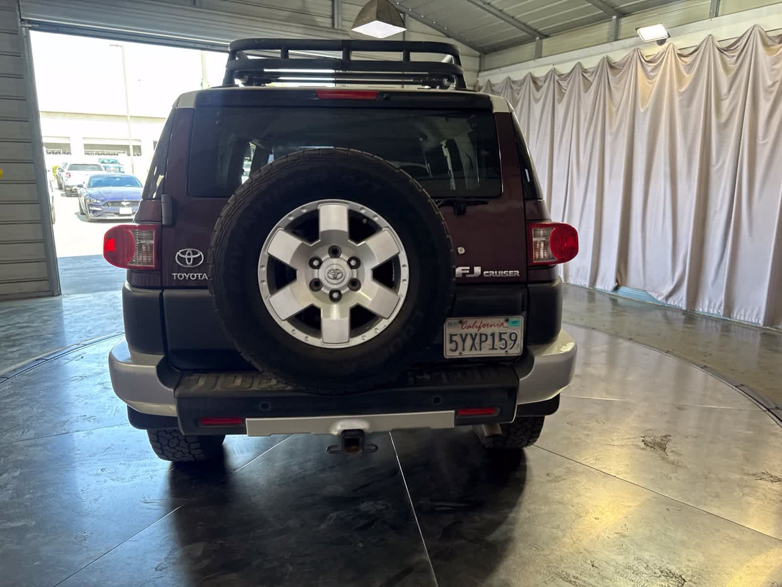 Used 2007 Toyota FJ Cruiser 4WD w/ Upgrade Pkg 1 image 6