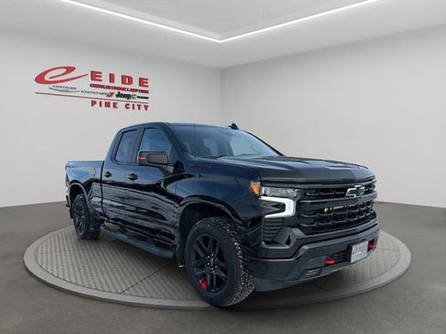 Used 2022 Chevrolet Silverado 1500 RST w/ Redline Edition image 9