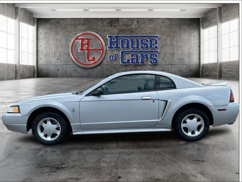 Used 2000 Ford Mustang Coupe RWD image 8