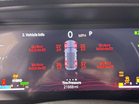 Used 2023 Jeep Grand Cherokee 4WD 4xe image 18