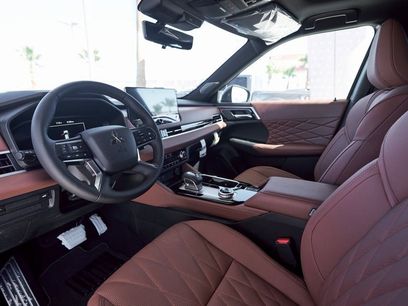 Used 2025 Mitsubishi Outlander SEL