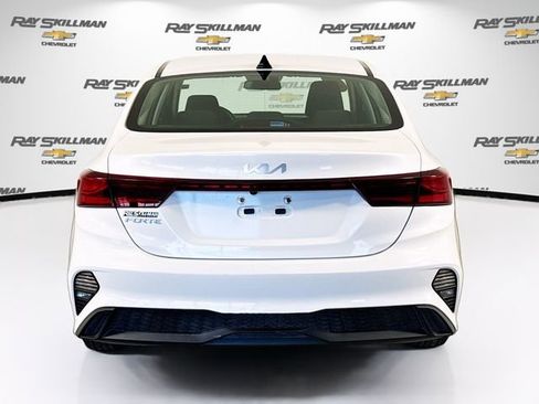 Used 2024 Kia Forte LXS image 6