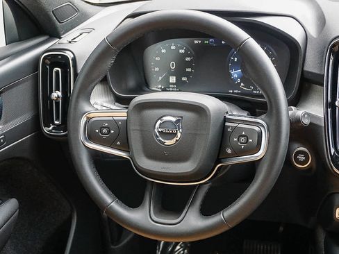 Used 2022 Volvo XC40 T5 Inscription w/ Advanced Package AWD/4WD image 19