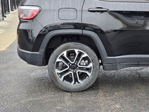 Used 2022 Jeep Compass Limited image 10