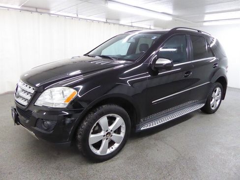 Used 2010 Mercedes-Benz ML 350 4MATIC image 2
