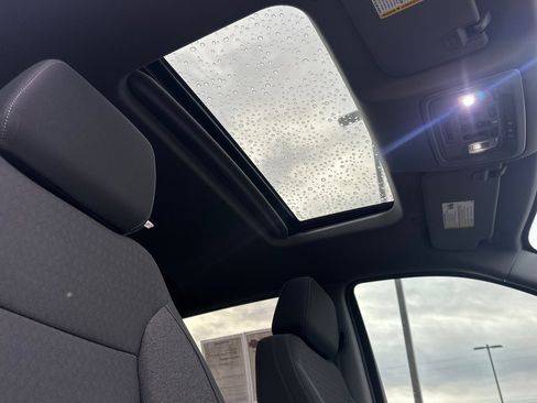 Used 2022 Chevrolet Silverado 1500 RST w/ Convenience Package II image 19