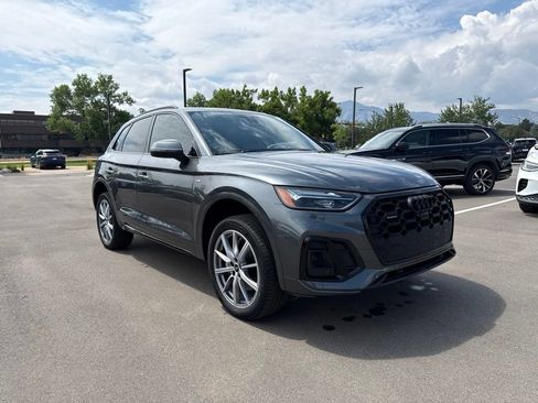 Used 2023 Audi Q5 e Premium Plus w/ Premium Plus Package AWD/4WD image 7