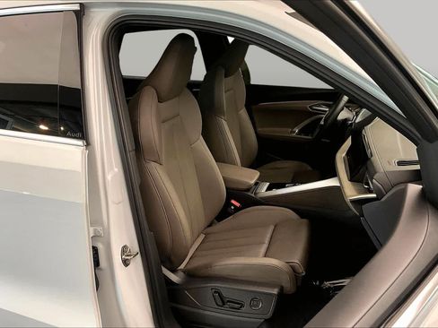 Certified 2025 Audi Q5 Premium Plus AWD/4WD image 9