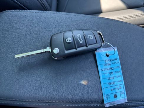 Used 2022 Audi Q3 2.0T Premium image 34