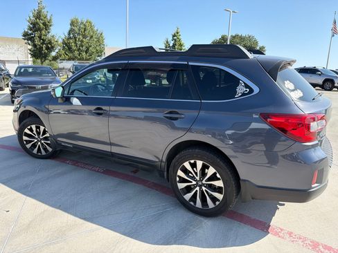 Used 2015 Subaru Outback 2.5i Limited AWD/4WD image 4