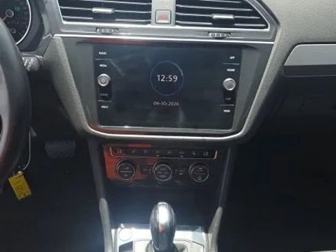 Used 2019 Volkswagen Tiguan SE w/ Panoramic Sunroof Package FWD image 7