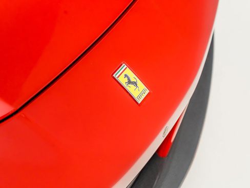Used 2018 Ferrari 488 GTB RWD image 35