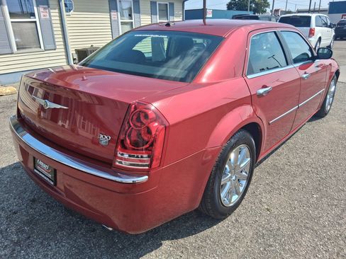 Used 2009 Chrysler 300 C RWD image 6