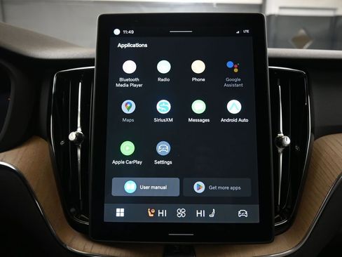 New 2026 Volvo XC60 B5 Plus w/ Protection Package Premier image 31