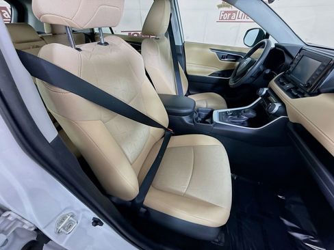 Certified 2020 Toyota RAV4 XLE w/ All Weather Liner Package image 30